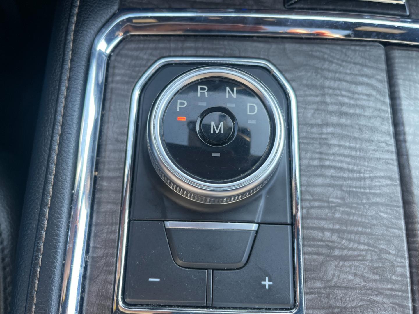 2021 Gray /Black Ford Expedition Limited 302A 4WD (1FMJU2AT0ME) with an 3.5L V6 DOHC 24V TWIN TURBO engine, 10 Speed Auto transmission, located at 11115 Chardon Rd. , Chardon, OH, 44024, (440) 214-9705, 41.580246, -81.241943 - Photo#38